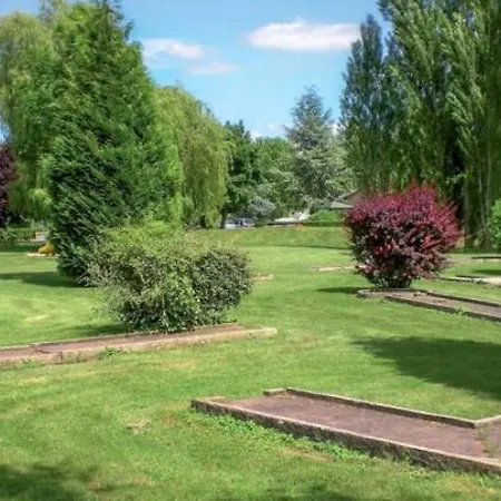 Jardin Et Etang Services Gratuits Piscine Tennis Golf アパート *